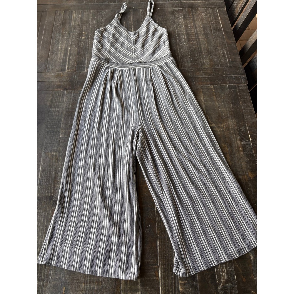 Womens Black‎ White Striped Wide Leg Jumpsuit V-Neck Sleeveless Pleated Knit